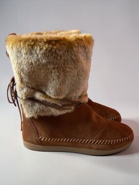 TOMS FAUX FUR SUEDE BOOTIES BROWN SIZE 11
